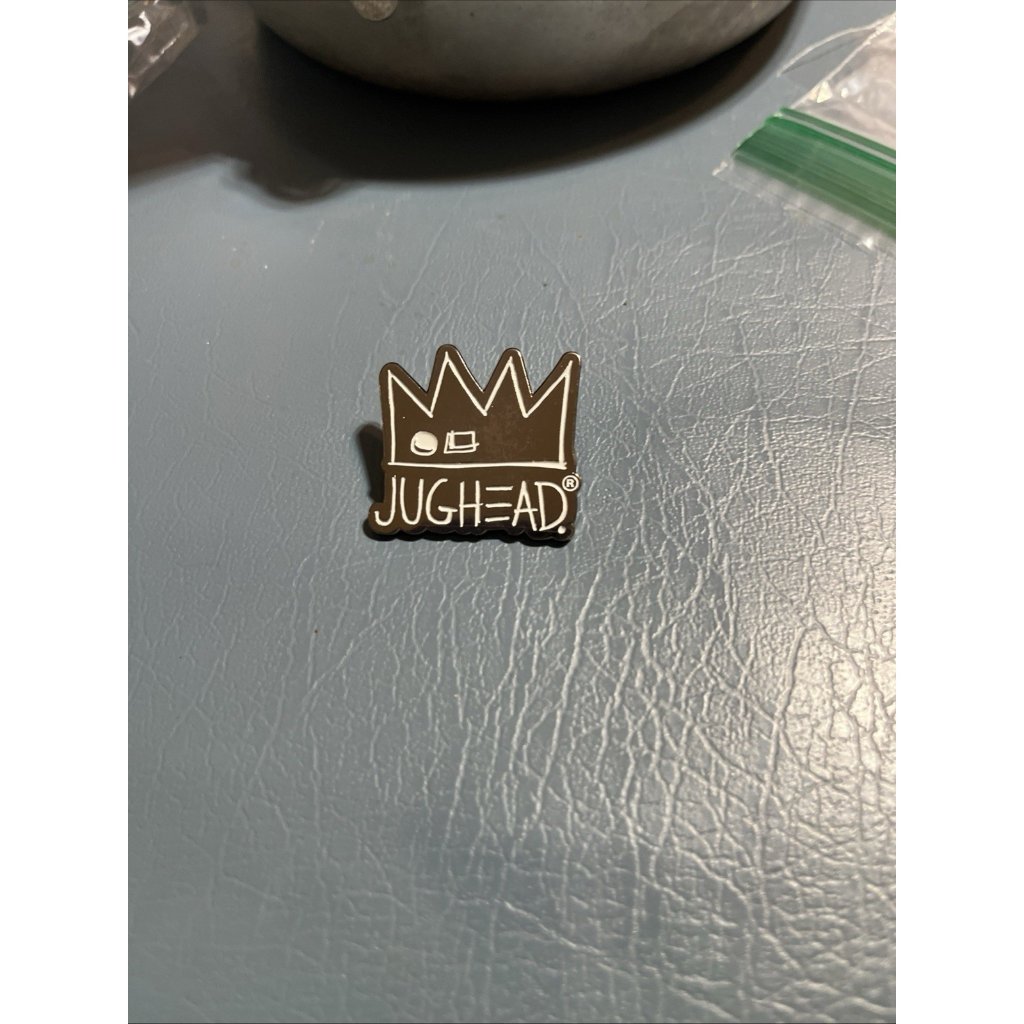 Jughead Sliver Crown Pin